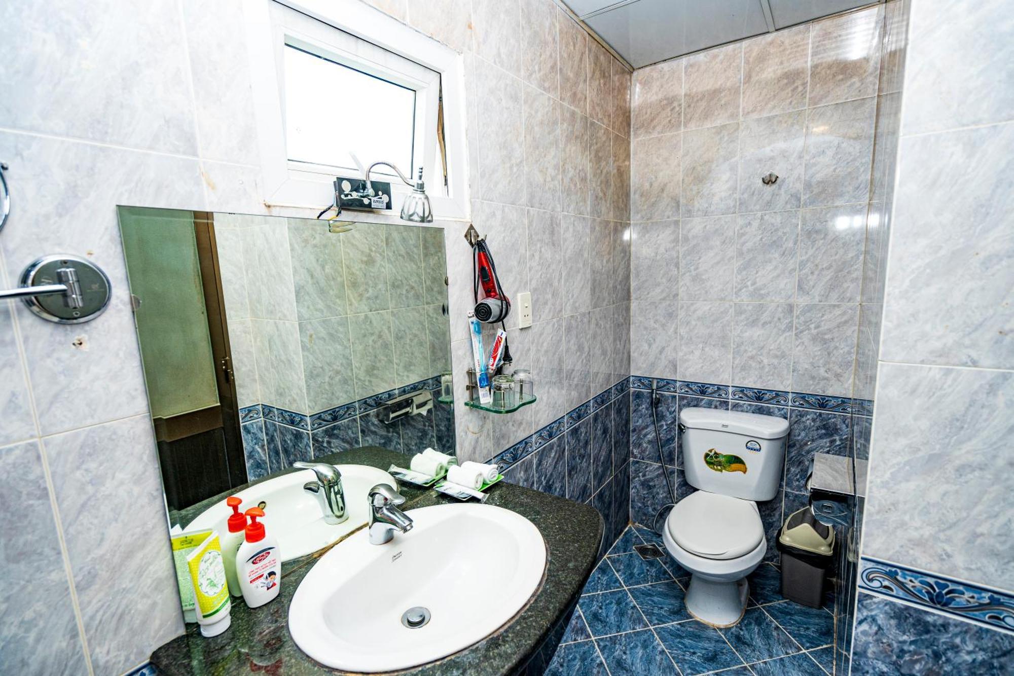 A25 Hotel - 22 Nguyen Cu Trinh Хошимин Экстерьер фото