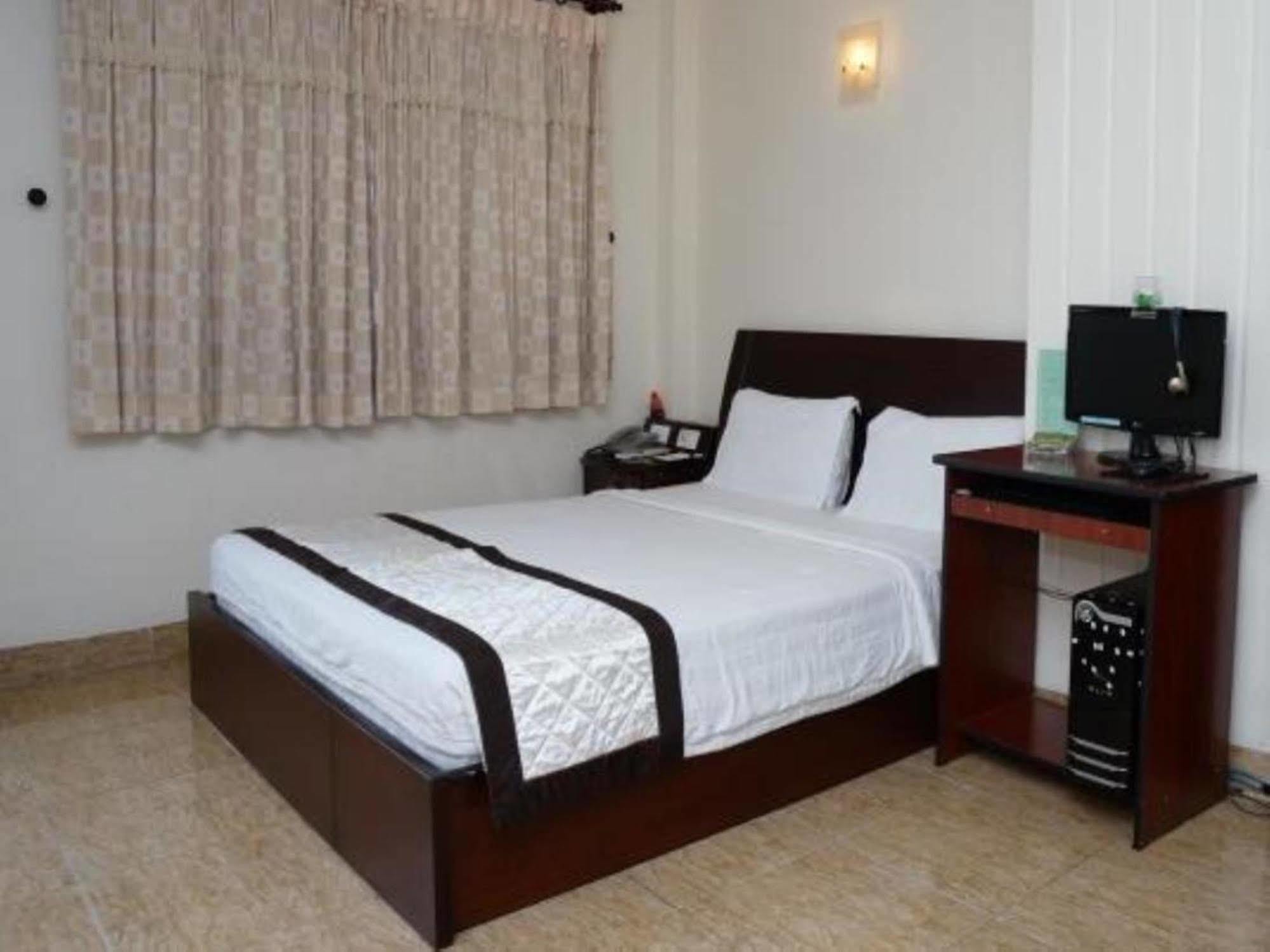 A25 Hotel - 22 Nguyen Cu Trinh Хошимин Экстерьер фото